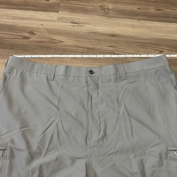 Callaway Big & Tall Golf Shorts Mens 44B Gray Perforamance Zip Cargo Pockets - Picture 5 of 11